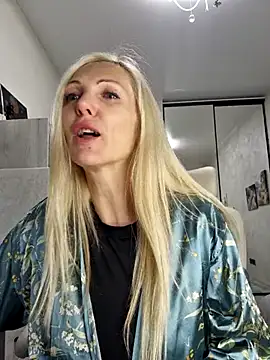 Monna online show from October 2025 02:18:01 PM