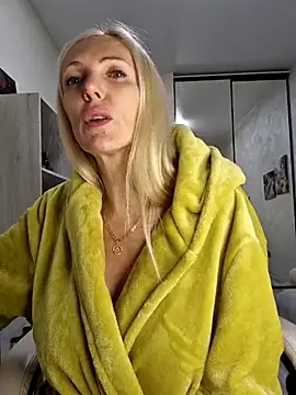 Monna online show from November 2025 02:42:02 PM