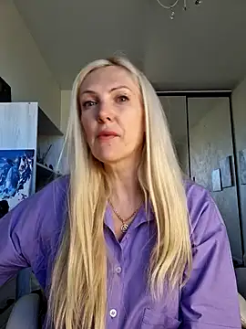 Monna online show from May 2026 02:42:02 PM