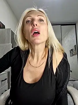 Monna online show from October 2025 02:05:01 PM