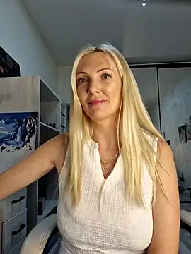 Monna online show from May 2026 02:34:01 PM