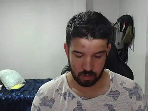 Axel11113 online show from October 2025 01:15:01 AM