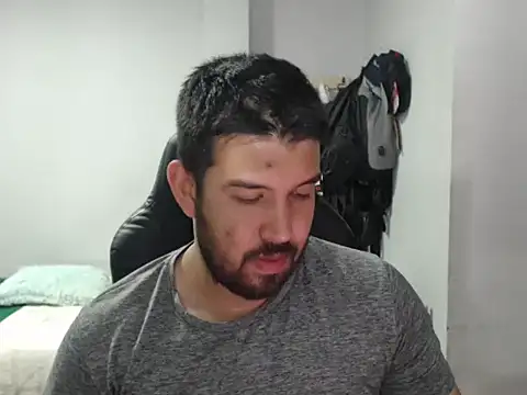 Axel11113 online show from November 2025 02:34:01 AM