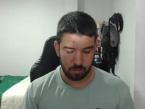 Axel11113 online show from November 2025 02:34:02 AM