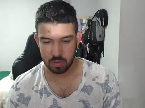 Axel11113 online show from November 2025 03:21:02 AM