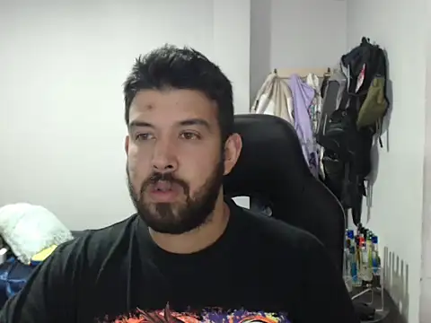 Axel11113 online show from October 2025 03:30:02 AM