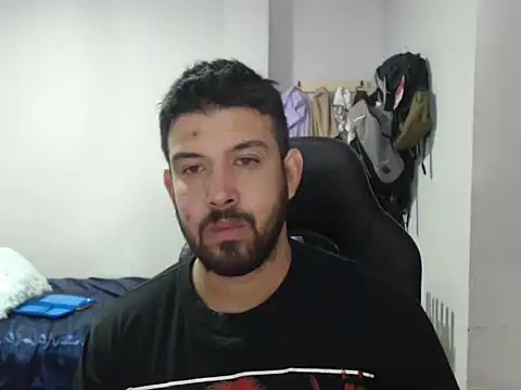 Axel11113 online show from October 2025 04:02:01 AM