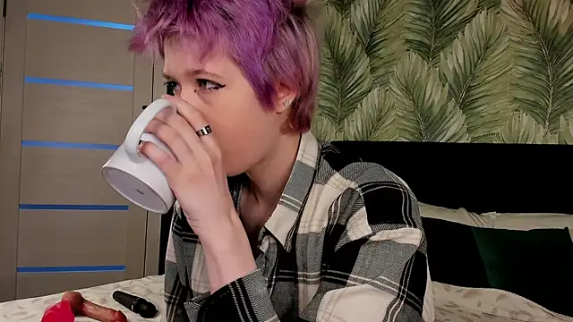 Snapshot of CarolineRichter chatting on November 2025 03:10:02 AM CarolineRichter online show from November 2025 03:10:02 AM