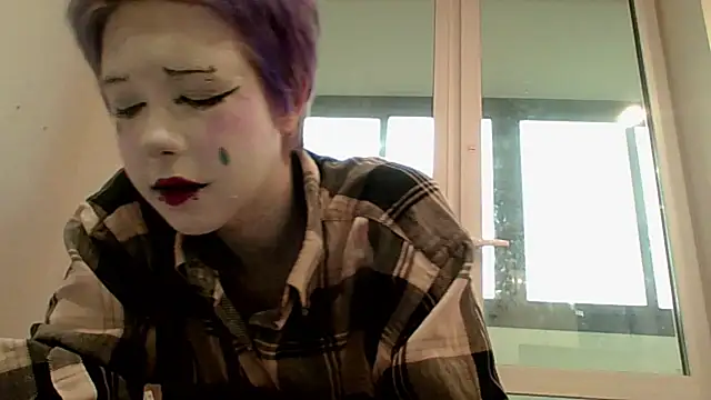 Snapshot of CarolineRichter chatting on October 2025 07:39:02 AM CarolineRichter online show from October 2025 07:39:02 AM