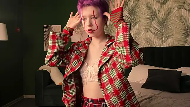 Snapshot of CarolineRichter chatting on October 2025 03:03:01 AM CarolineRichter online show from October 2025 03:03:01 AM