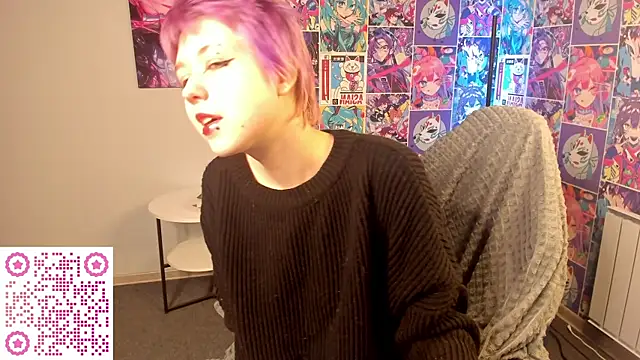 Snapshot of CarolineRichter chatting on November 2025 03:33:02 AM CarolineRichter online show from November 2025 03:33:02 AM