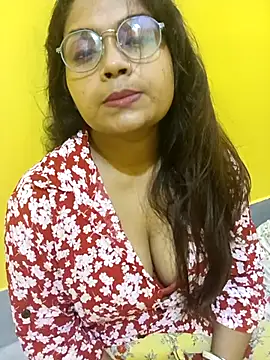 Snapshot of Naughty-Chaaya chatting on September 2025 06:41:01 PM Naughty-Chaaya online show from September 2025 06:41:01 PM