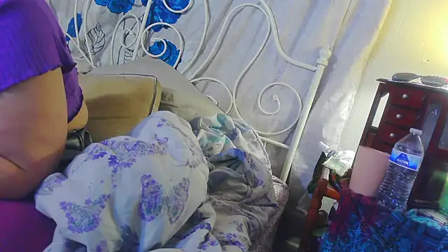 Snapshot of g0lden_are0las89 chatting on March 2026 05:58:01 AM g0lden are0las89 online show from March 2026 05:58:01 AM