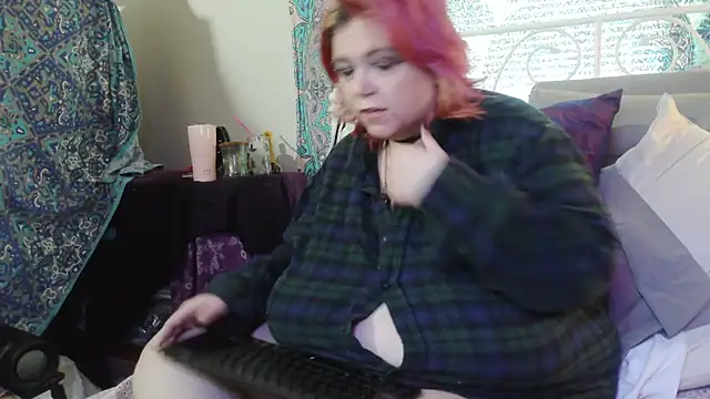 g0lden are0las89 online show from November 2025 05:57:01 PM