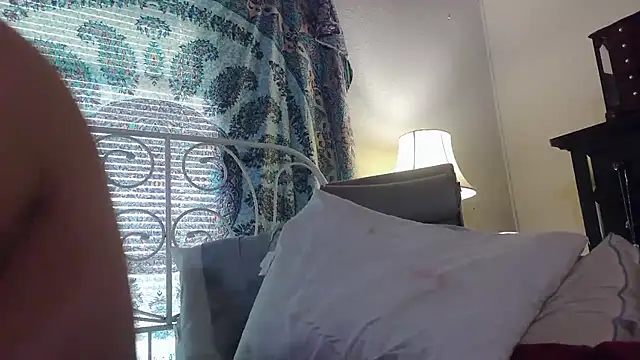 g0lden are0las89 online show from September 2025 12:54:01 PM