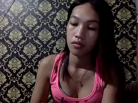 Snapshot of your_wifey chatting on November 2025 10:52:01 AM your wifey online show from November 2025 10:52:01 AM