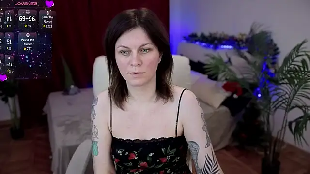 TinaMelt online show from November 2025 08:19:01 PM