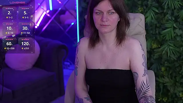 TinaMelt online show from May 2026 06:49:01 PM