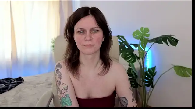 TinaMelt online show from September 2025 05:58:01 AM