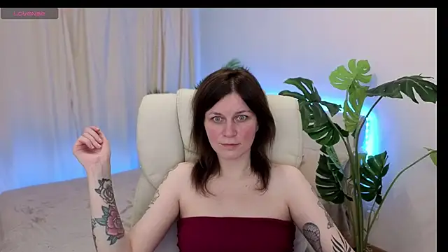 TinaMelt online show from September 2025 05:51:01 PM