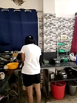 priya 26 online show from November 2025 07:12:01 AM