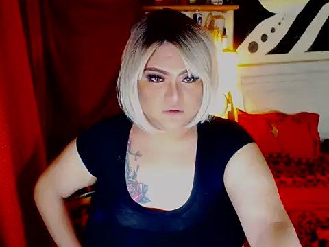 Snapshot of Mistress4fun chatting on September 2025 09:10:02 AM Mistress4fun online show from September 2025 09:10:02 AM