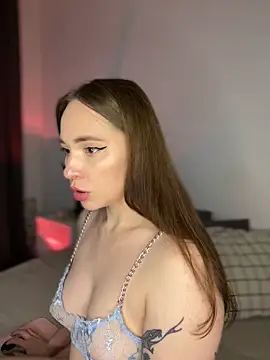 Snapshot of AlexaSpark_ chatting on September 2025 06:14:01 PM AlexaSpark online show from September 2025 06:14:01 PM