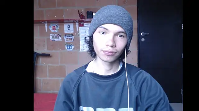 Xoxo Smiles online show from September 2025 04:47:01 PM