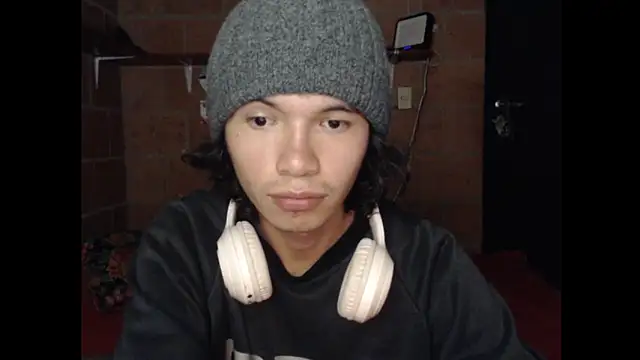 Xoxo Smiles online show from September 2025 05:12:02 AM