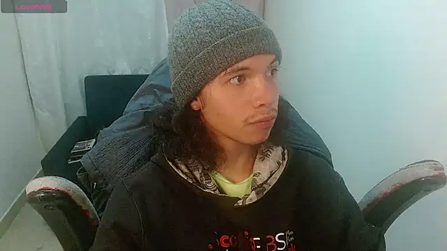 Xoxo Smiles online show from April 2026 08:23:02 PM