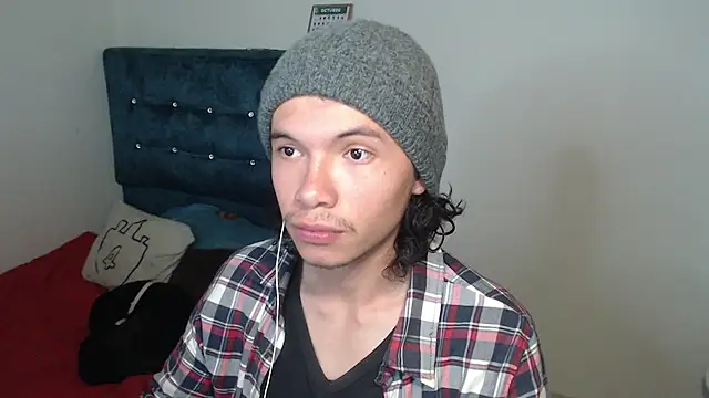 Xoxo Smiles online show from November 2025 12:38:01 AM