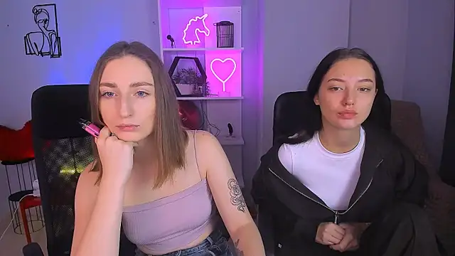 eva smiith  online show from November 2025 06:39:01 AM