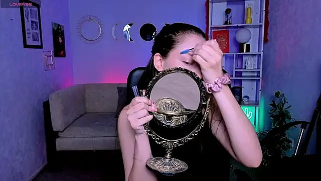 eva smiith  online show from June 2026 05:40:02 AM
