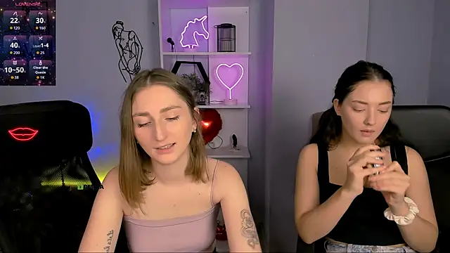 eva smiith  online show from November 2025 08:09:02 AM