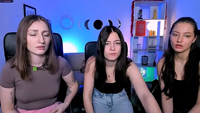 eva smiith  online show from February 2026 06:46:01 AM