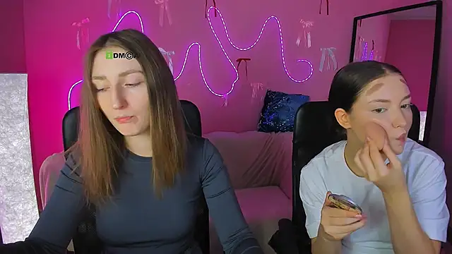 eva smiith  online show from March 2026 06:50:01 AM