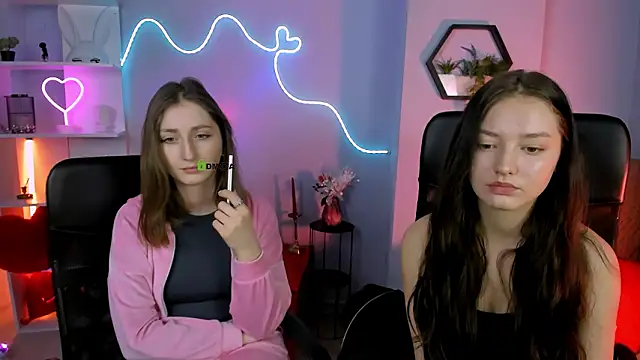 eva smiith  online show from February 2026 07:15:02 AM