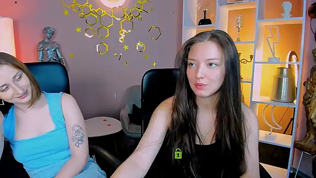 Snapshot of eva_smiith_ chatting on June 2026 05:40:02 AM eva smiith online show from June 2026 05:40:02 AM