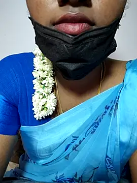 Snapshot of Tamil_Princess12 chatting on November 2025 06:00:02 PM Tamil Princess12 online show from November 2025 06:00:02 PM