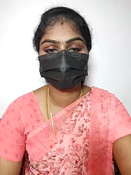 Snapshot of Tamil_Princess12 chatting on October 2025 07:43:01 PM Tamil Princess12 online show from October 2025 07:43:01 PM