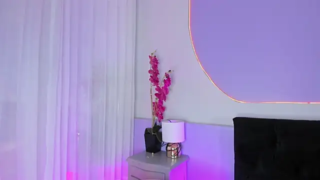  HAANNAH  online show from November 2025 07:58:01 PM