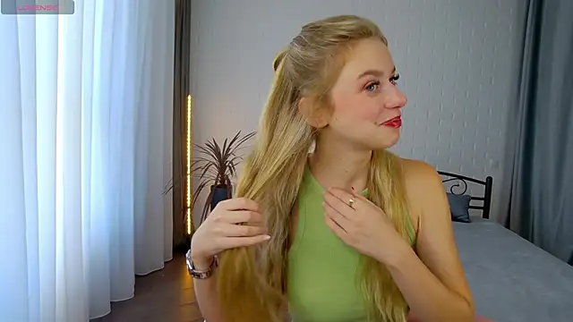 KelsiWest online show from September 2025 05:34:02 AM