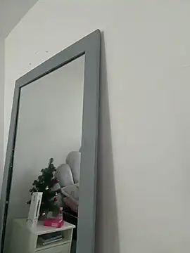 emma-conti2 online show from December 2025 02:42:02 PM