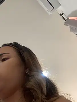 emma-conti2 online show from May 2026 01:08:02 PM