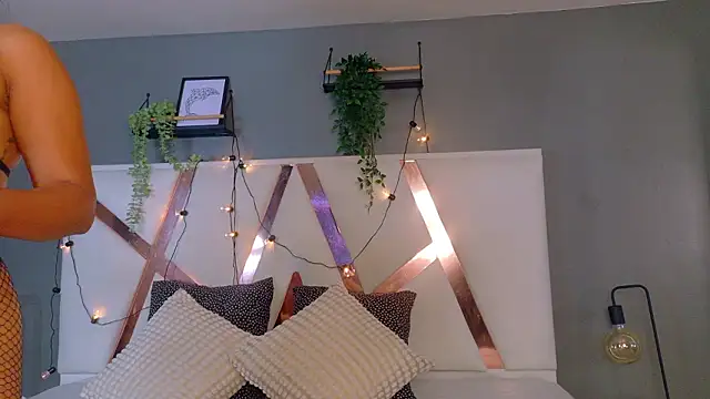 RiriiBrunette   online show from February 2026 07:44:02 PM