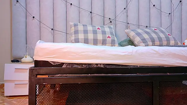 RiriiBrunette   online show from February 2026 07:37:01 PM