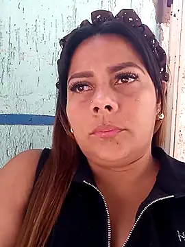 Snapshot of camila_rogue chatting on October 2025 01:03:02 PM camila rogue online show from October 2025 01:03:02 PM