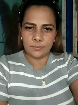 Snapshot of camila_rogue chatting on September 2025 02:07:01 AM camila rogue online show from September 2025 02:07:01 AM