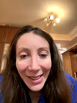 HellaryTourent online show from November 2025 03:01:02 PM