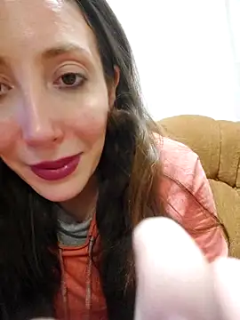 HellaryTourent online show from January 2026 04:21:02 PM